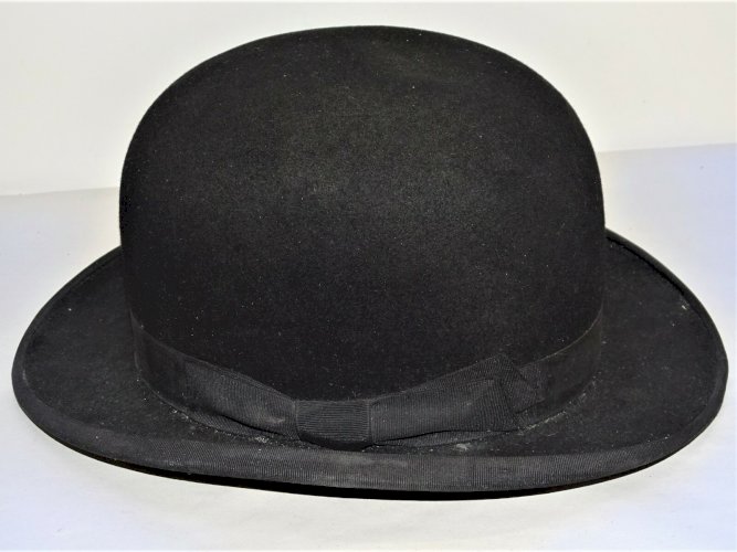 -CHAPEAU MELON ANCIEN THE AIRE Fabriqué pour A CHABENAT COGNAC