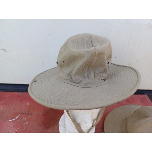 Chapeau Militaria Indochine , Vietnam , etc ..............