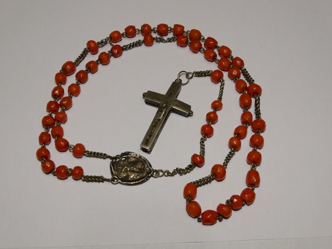 - CHAPELET RELIQUAIRE ARGENT ANCIEN PERLES de CORAIL SANS RELIQUE RELIGION   D