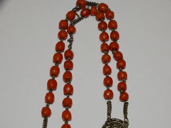 - CHAPELET RELIQUAIRE ARGENT ANCIEN PERLES de CORAIL SANS RELIQUE RELIGION   D