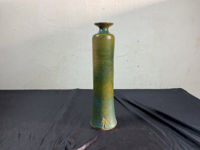 CHARLES CHIVILO - Vase rouleau Céramique Vernissée .