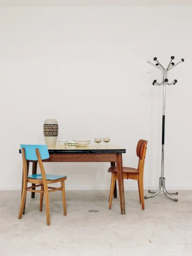 Charlie, le porte-manteau chromé N°7