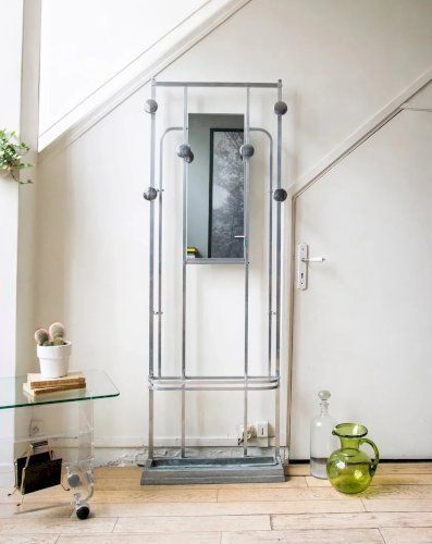 Charlie, le porte-manteau en aluminium N°48
