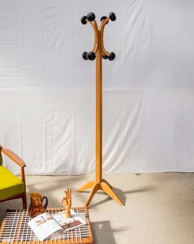 Charlie, le porte-manteau en bois N°139
