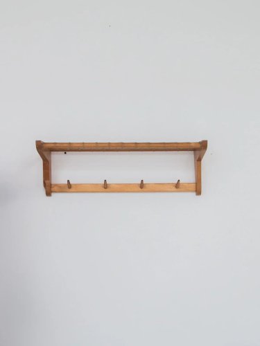 Charlie, le porte-manteau en bois N°13