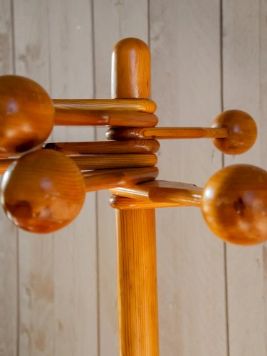 Charlie, le porte-manteau en bois N°168