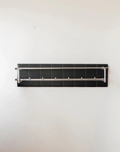 Charlie, le porte-manteau en simili-cuir N°182