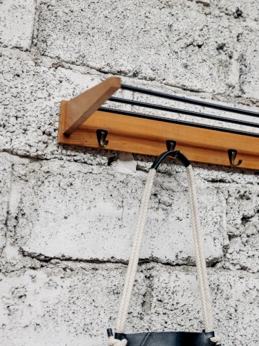 Charlie, le porte-manteau mural N°40