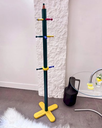 Charlie, le porte-manteau N°104