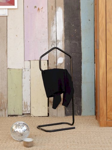 Charlie, le valet porte vêtements N°135