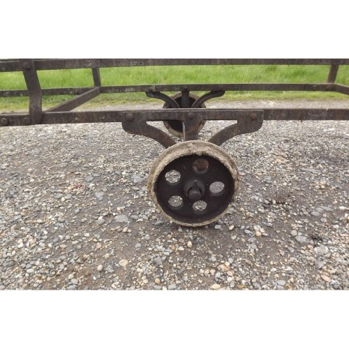 Charriot à Prunes Industriel fer 19 ème