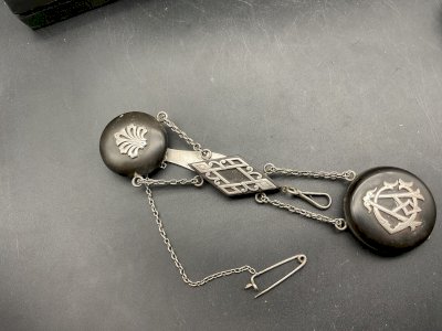 CHÂTELAINE Clavet de Châtelaine et Montre Argent Bakélite, XIXème Napoleon III .