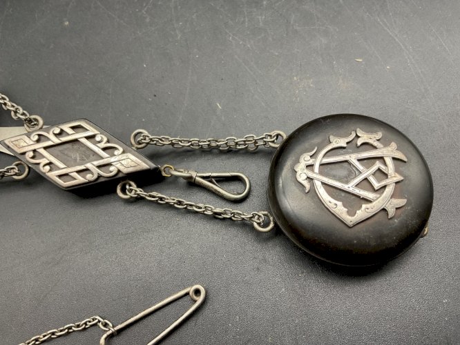 CHÂTELAINE Clavet de Châtelaine et Montre Argent Bakélite, XIXème Napoleon III .