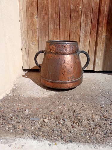Chaudron ancien du xix siècle en cuivre massif