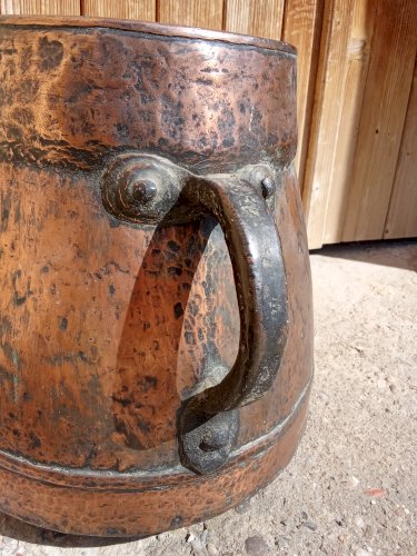 Chaudron ancien du xix siècle en cuivre massif