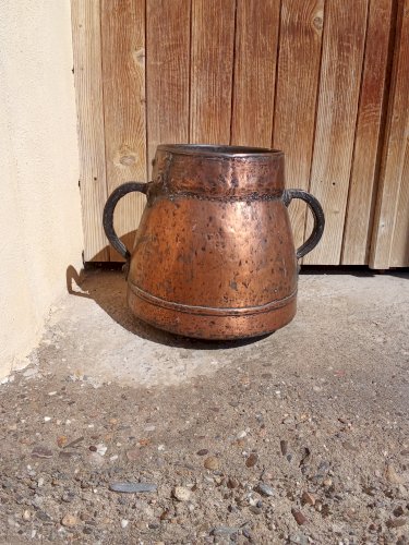 Chaudron ancien du xix siècle en cuivre massif