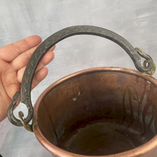 Chaudron ancien en cuivre idéal cache pot , fond et jointure restauré Ø~21cm