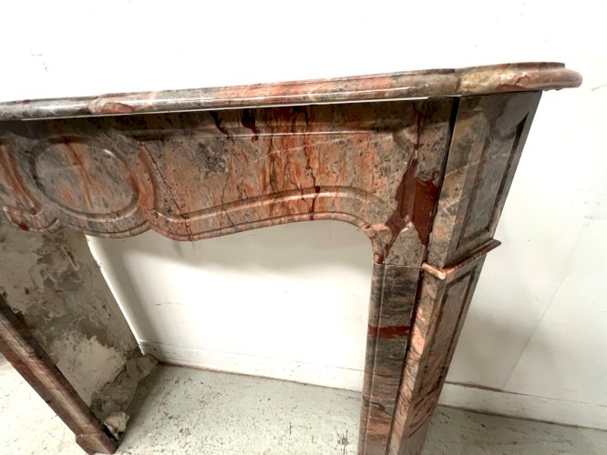 Cheminée de style Louis XV Model " Pompadour " Marbre  gris Rose XX siècle