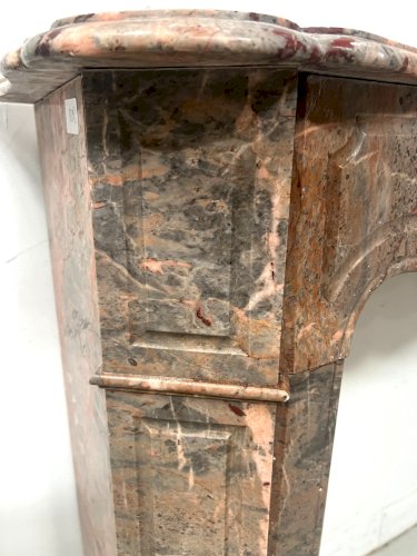 Cheminée de style Louis XV Model " Pompadour " Marbre  gris Rose XX siècle