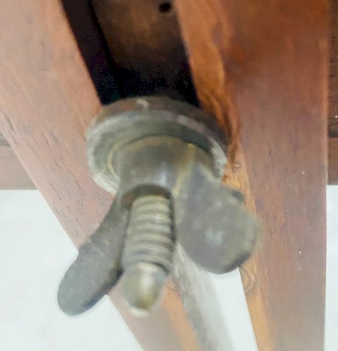 Chevalet de style Louis XV en noyer massif du XIX siècle