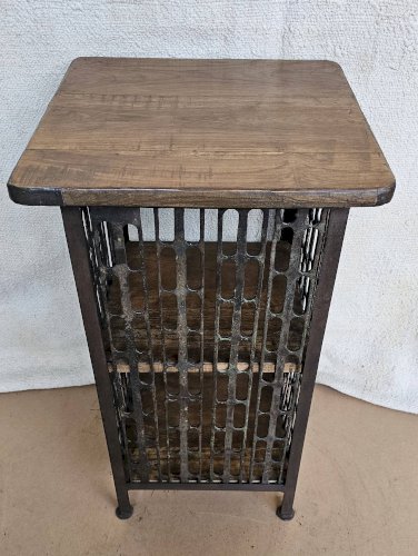 Chevet - guéridon en fer forgé et teck