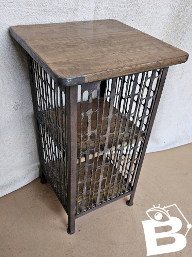 Chevet - guéridon en fer forgé et teck