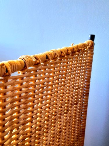 Chevet ou bout de canapé en osier 1960