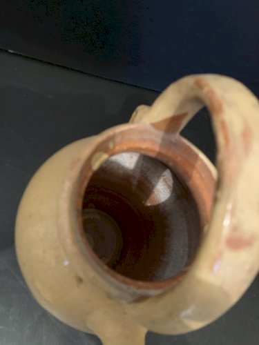 chevrette gargoulette cruche terre vernisée jaune art populaire numérotée 2