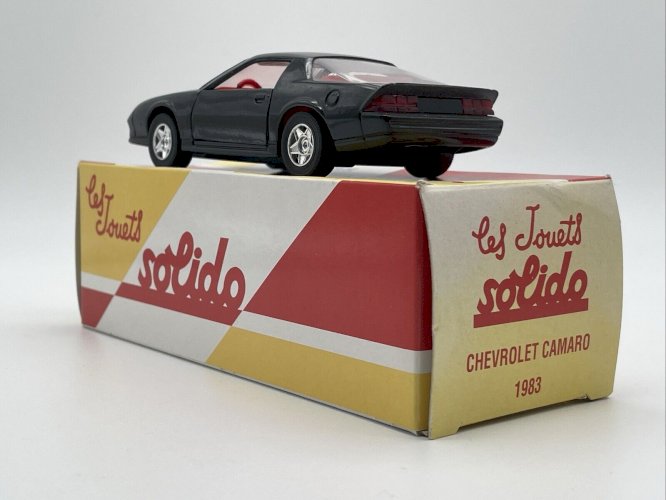 Chevrolet Camaro (1983) 1/43 Solido
