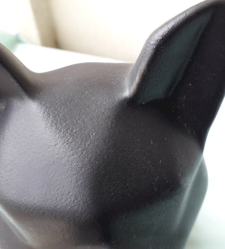 Chien noir céramique