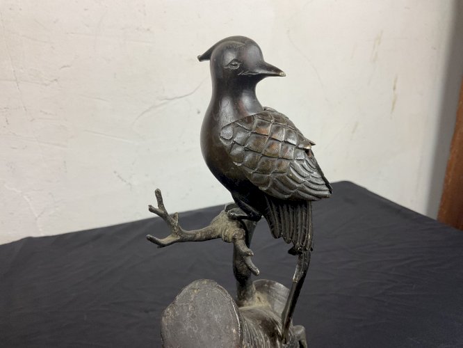 CHINE ANCIENNE BRULE PARFUM SCULPTURE OISEAUX DU PARADIS EN BRONZE .