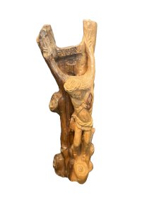 Christ en bois sculpté art populaire  religion dévotion Jésus artisanat