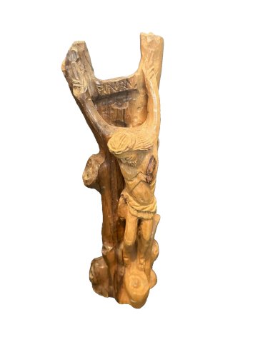 Christ en bois sculpté art populaire  religion dévotion Jésus artisanat