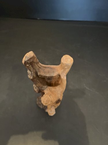 Christ en bois sculpté art populaire  religion dévotion Jésus artisanat