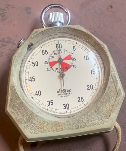 chronomètre à aiguille ofrarep vintage fonctionne très bel état