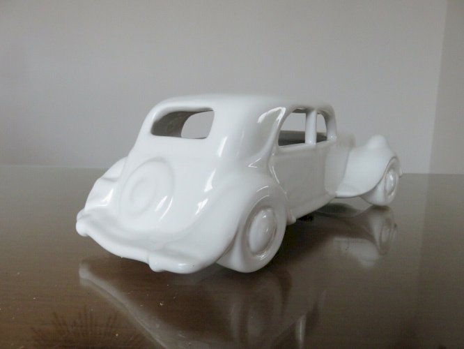 CITROËN TRACTION AVANT LAMPE EN CERAMIQUE ANNEES 70 80 VINTAGE