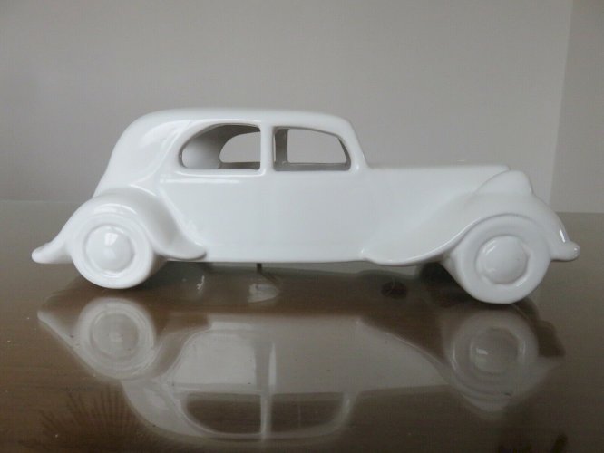 CITROËN TRACTION AVANT LAMPE EN CERAMIQUE ANNEES 70 80 VINTAGE