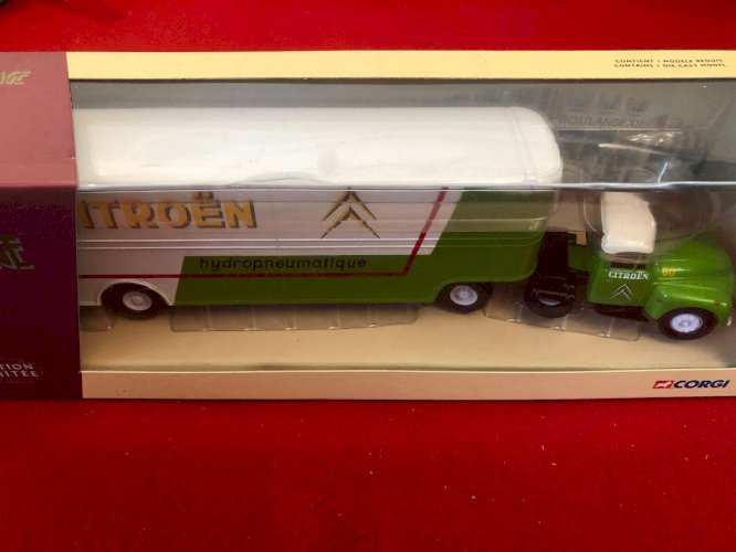  Citroën Type 55 Remorque Fruehauf Citroën 1/50 Corgi