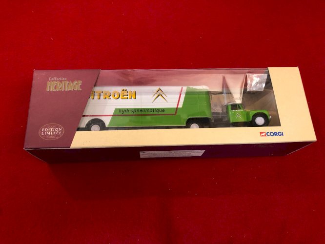  Citroën Type 55 Remorque Fruehauf Citroën 1/50 Corgi