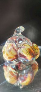 Citrouille en verre soufflé signée Loup Guittet