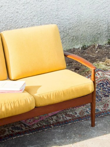 Clara, la banquette jaune N°23