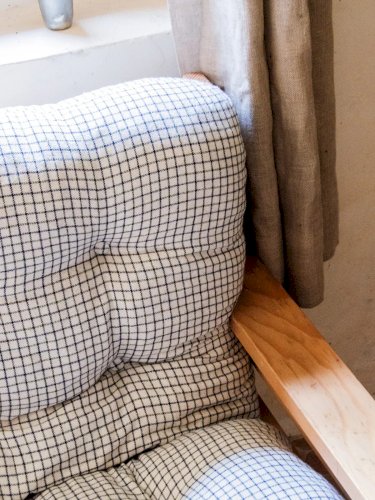 Clara, la petite banquette en pin N°40