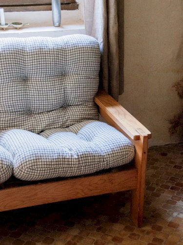 Clara, la petite banquette en pin N°40