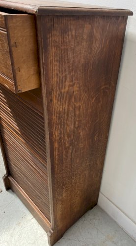 Classeur a rideau en chêne massif Meuble de bureau XX siècle