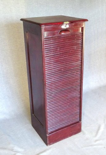 Classeur à rideau, par Thonet 1932