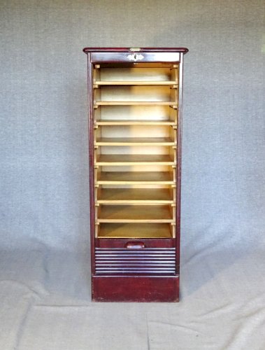 Classeur à rideau, par Thonet 1932