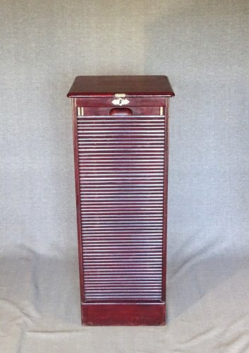 Classeur à rideau, par Thonet 1932