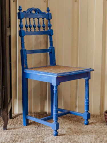 Claude, la chaise bleue en bois N°983