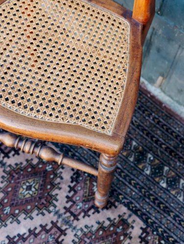 Claude, la chaise cannée N°410