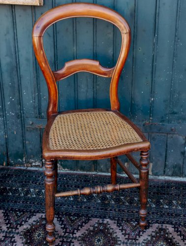 Claude, la chaise cannée N°410